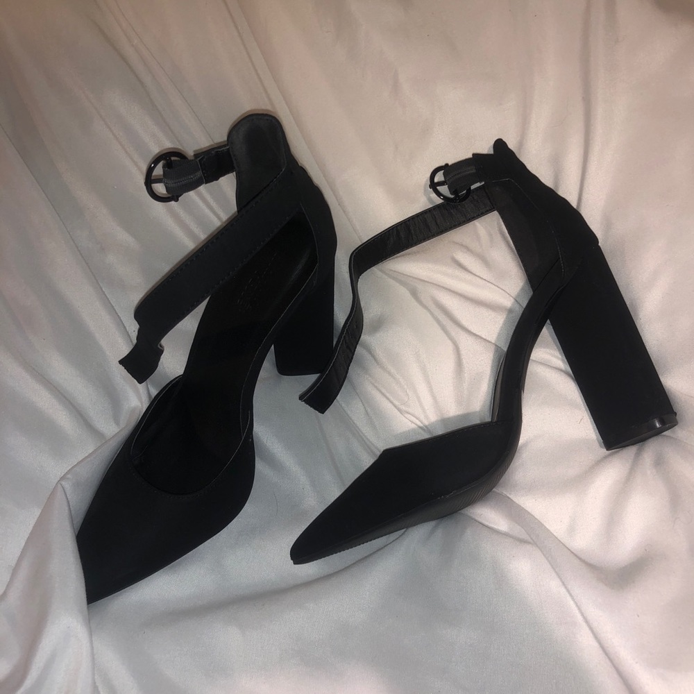 Charlotte Russe - block heel pointed toe